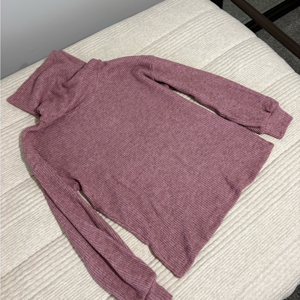 Gibson Mauve Ribbed Turtleneck Sweater
